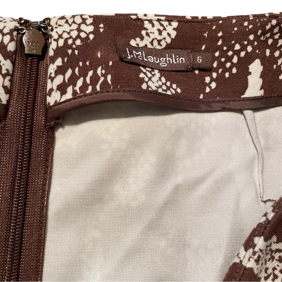 J. McLaughlin Brown and Ivory Snake Print Pencil Skirt Stretch Size 6 - Picture 3 of 4